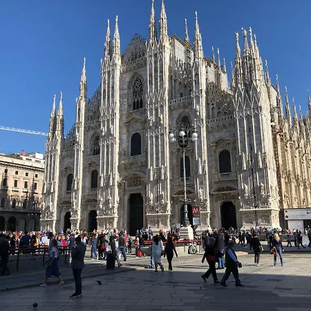 Frada Apartament Mediolan
