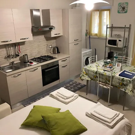 Apartament Frada *